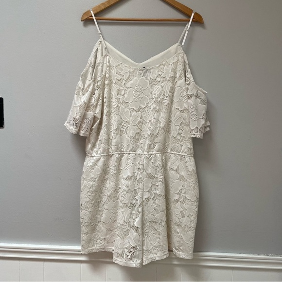 Rue+ beige Lace Cold-Shoulder Elastic Waist Lined Jumpsuit Romper size XL - Picture 2 of 5